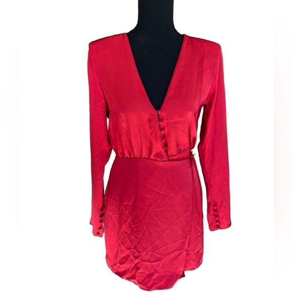 New with tags ZARA RED NEW SATIN EFFECT WRAP DRESS SHORT BRIGHT
RED size M - Picture 7 of 11